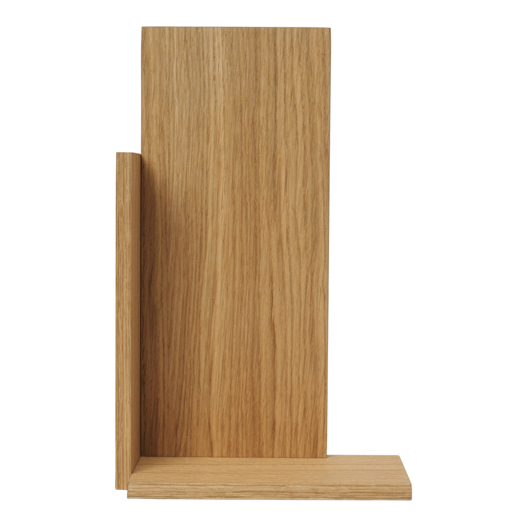 Natural oak wood display stand in light brown with subtle grain pattern.  

