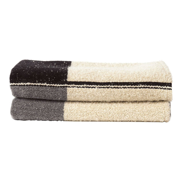 Refined Layers Urban Throw