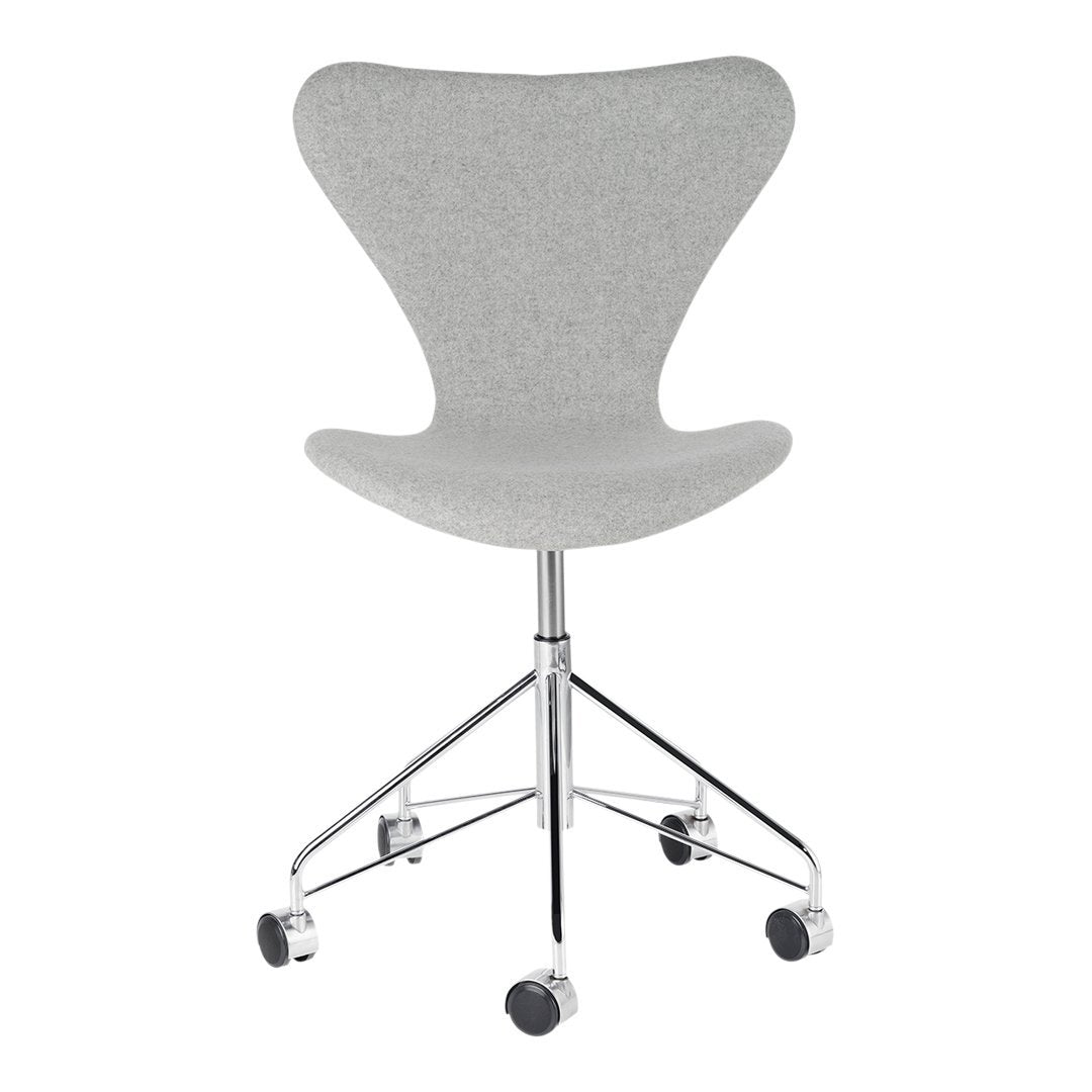 Light gray, textured fabric office chair with a sleek chrome base and rolling wheels, perfect for modern workspaces.