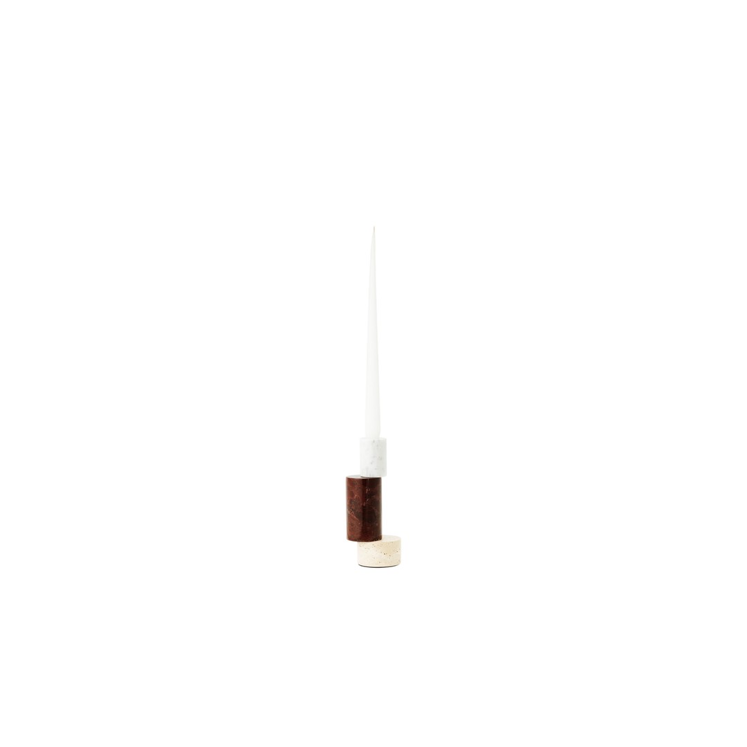 "White applicator with a brown-toned base, sleek design for easy handling and precise application."
