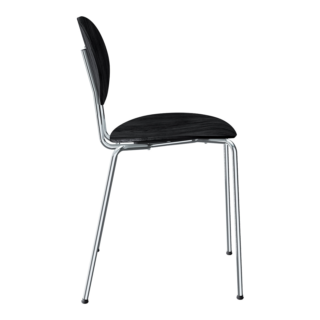 Black chair with a sleek, curved design and chrome legs, featuring a minimalist aesthetic. Perfect for modern decor.