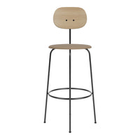 Light oak wooden seat and backrest with a sleek black metal frame, creating a modern and minimalistic design.