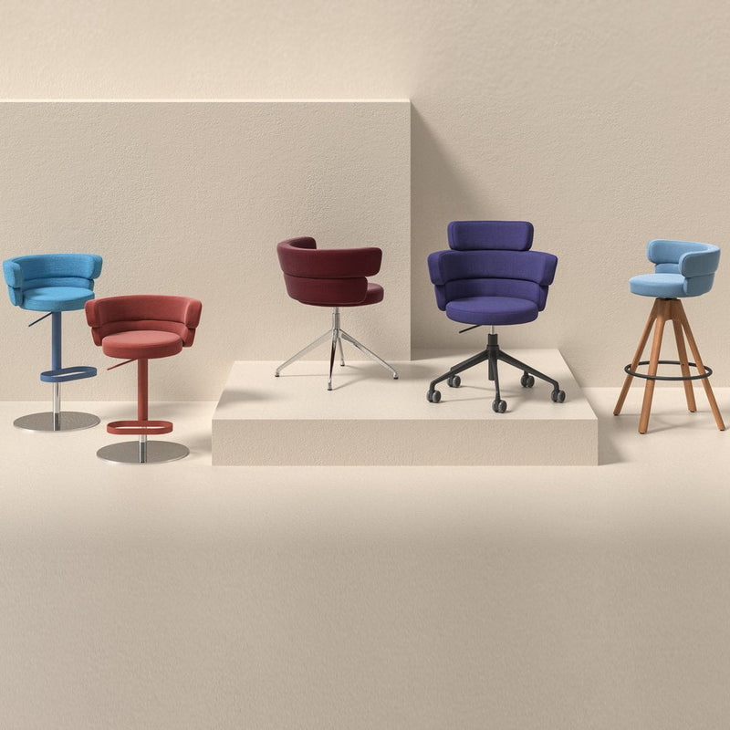 Dam XL Armchair - Spider Base - Upholstered