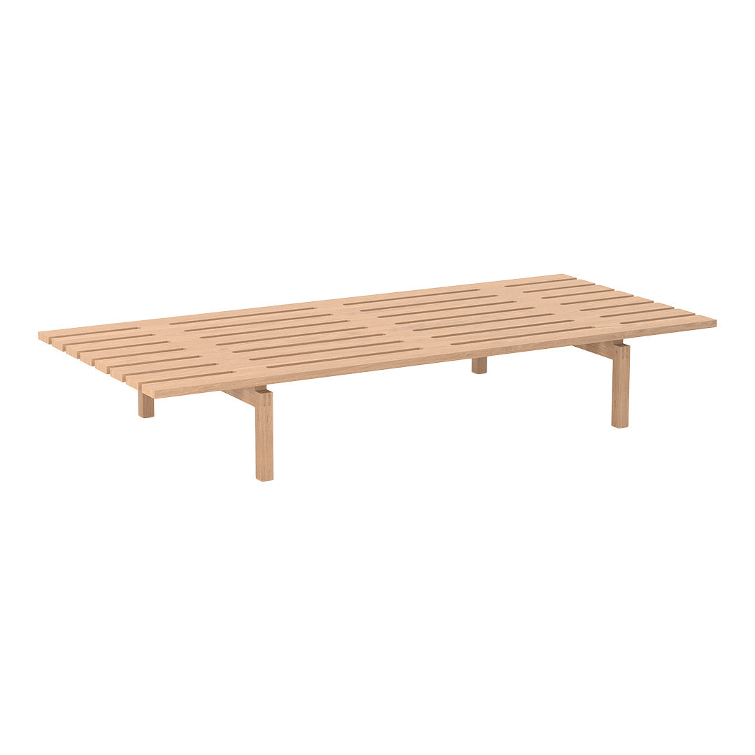 Light natural wood bed slats with a striped pattern and minimalist design. Ideal for modern bedroom decor.