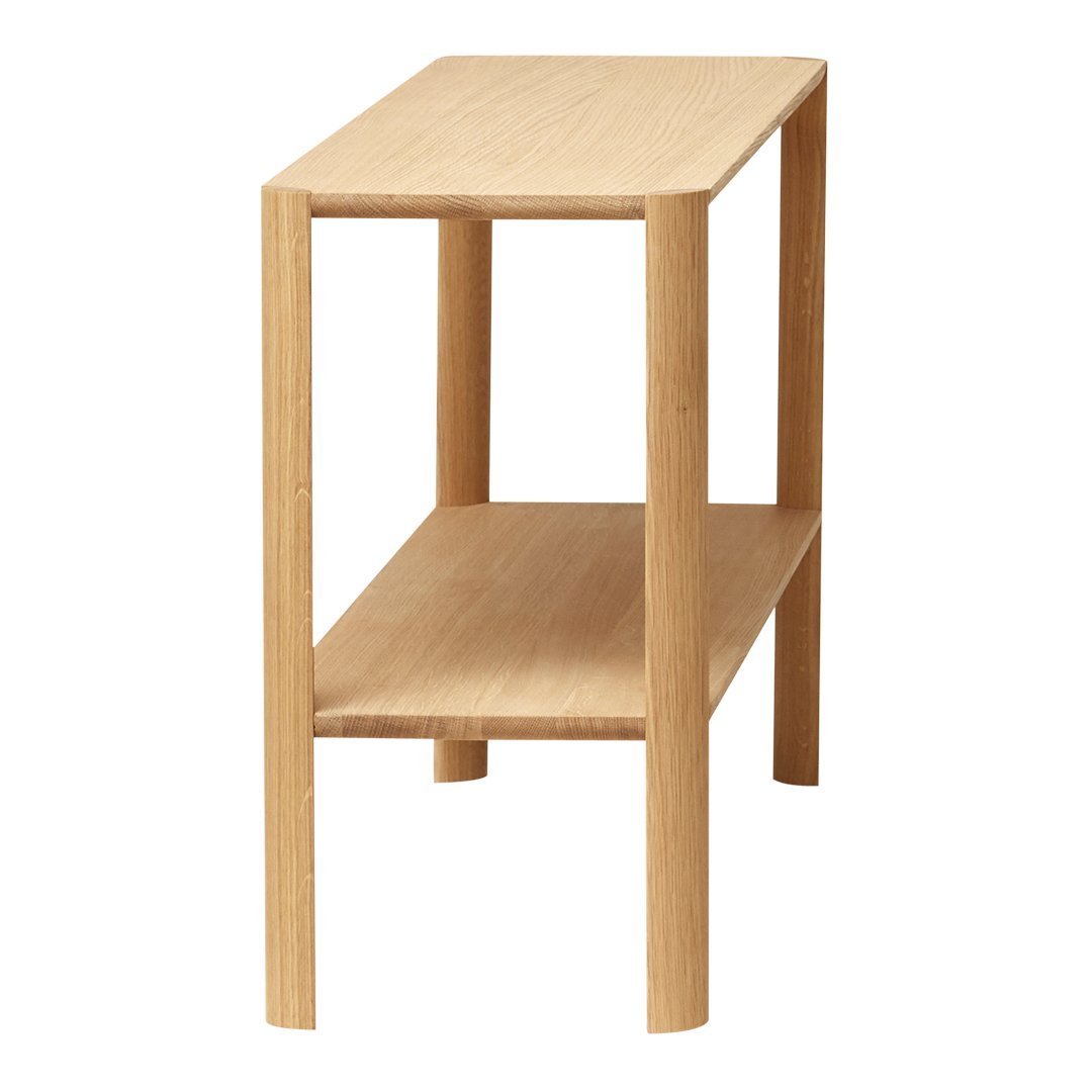 Natural wood side table in light oak finish with a minimalist design and clean lines. Ideal for modern decor.