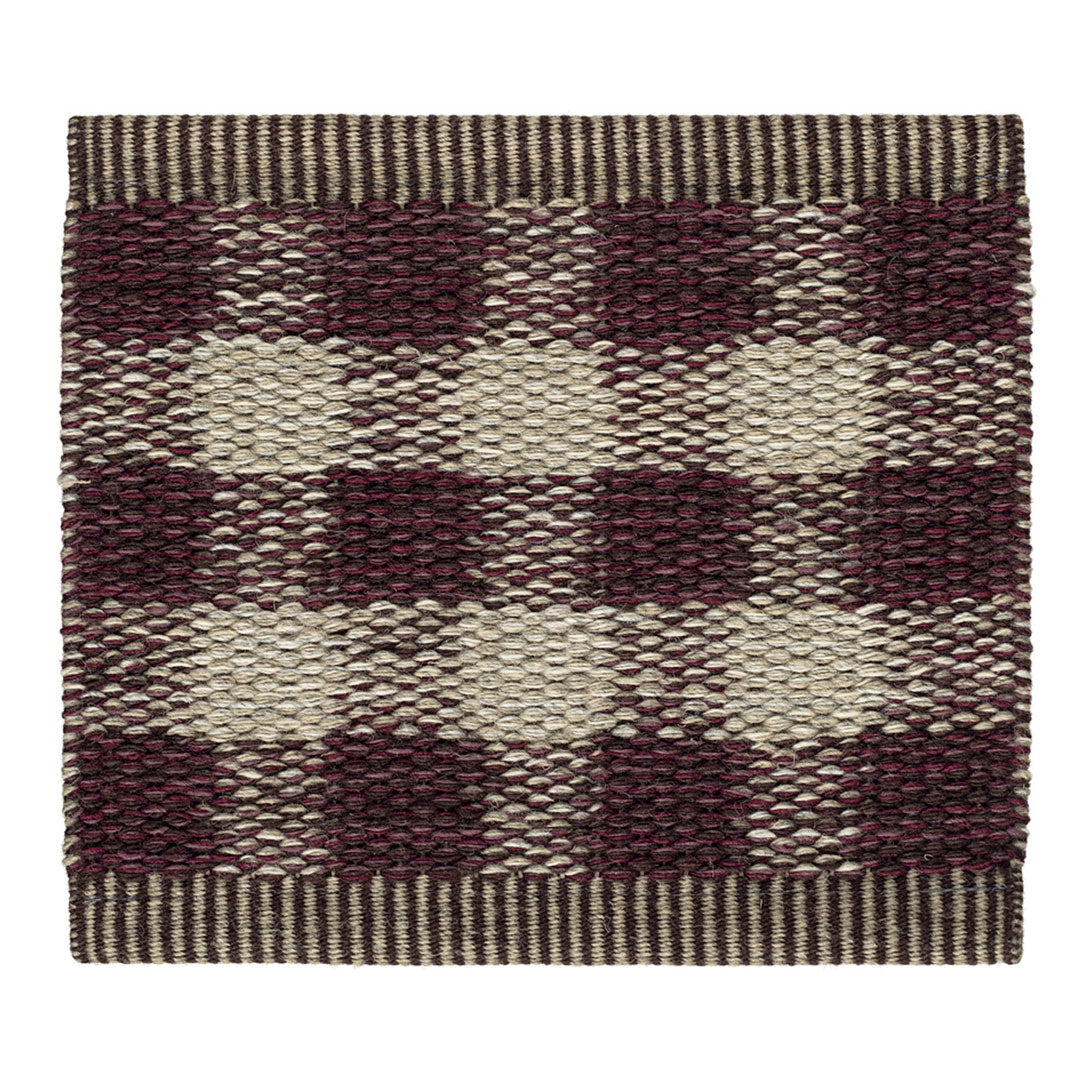 Burgundy and cream checkered pattern with a textured weave, featuring contrasting dark stripes around the edges.