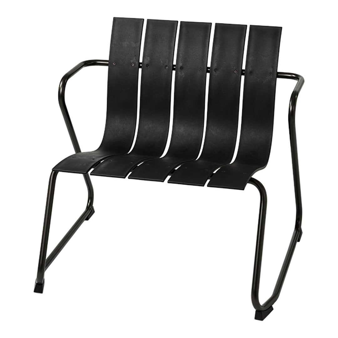 Black metal chair with sleek, curved lines and horizontal slat design. Modern, minimalistic style for any space.