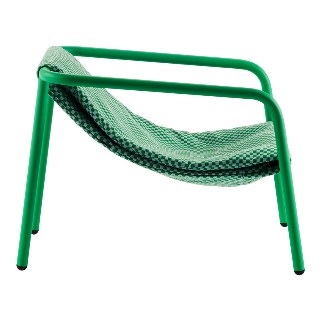 Green metal chair with a textured mesh seat in a contrasting checkered pattern. Ideal for modern outdoor spaces.