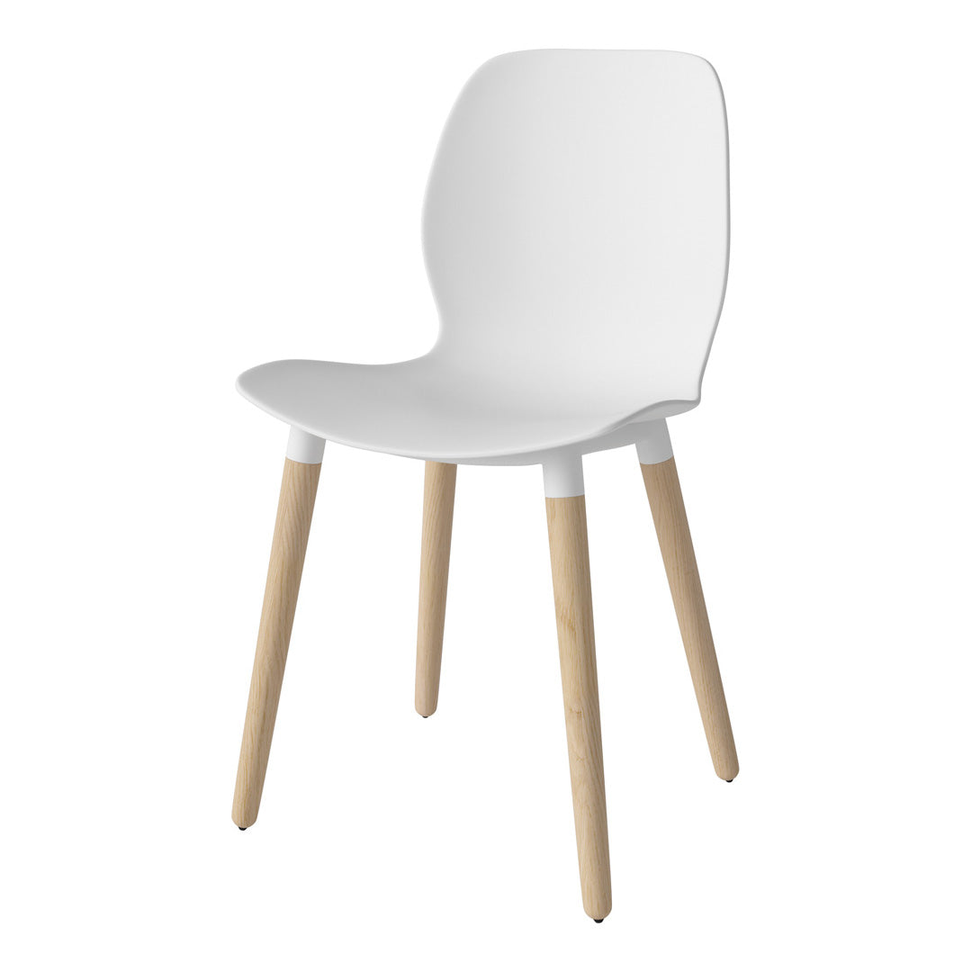White minimalist chair with natural wood legs, featuring a smooth, modern design and simple lines. Perfect for any decor.