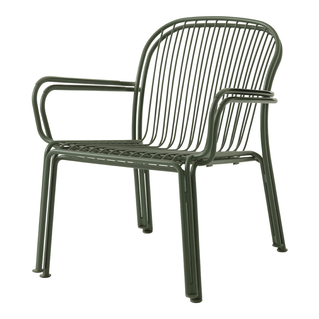 Green metal chair with a sleek, modern design featuring vertical wire patterns and smooth curves. Perfect for outdoor use.