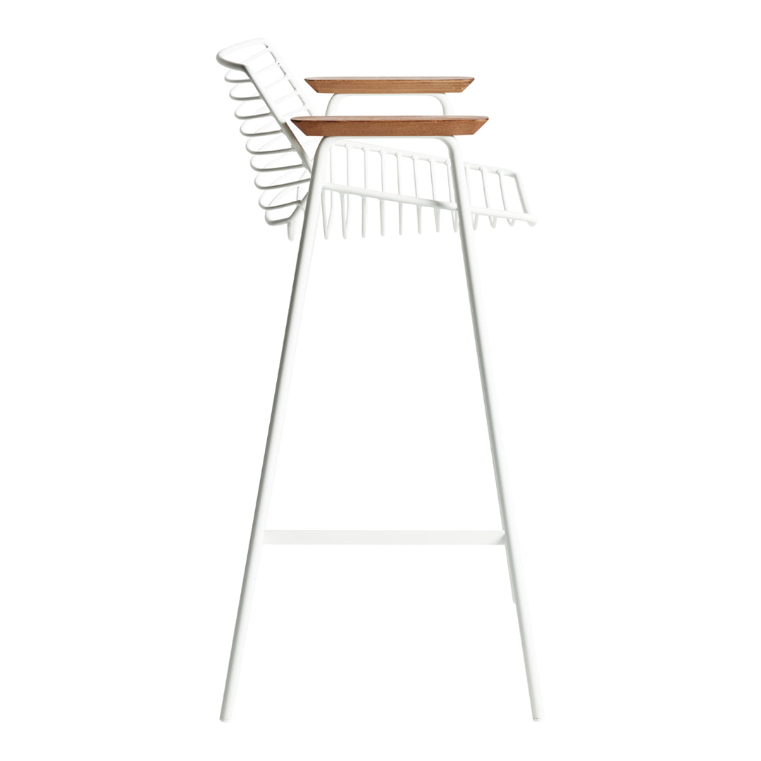 White metal high chair with sleek lines and a natural wood seat. Minimalist design featuring a modern aesthetic.