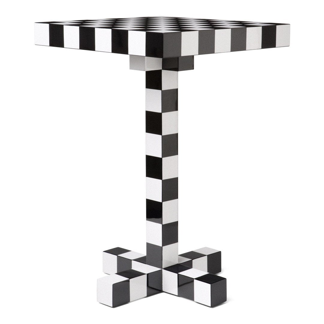 Black and white checkered side table with a geometric design and a polished finish. Ideal for modern decor.