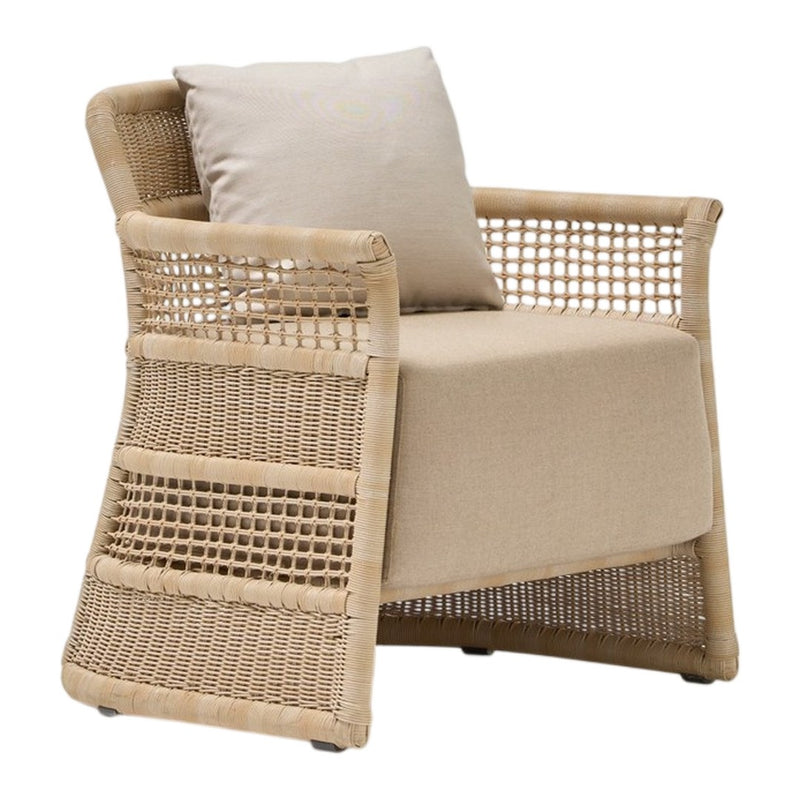 Escala Outdoor Lounge Chair